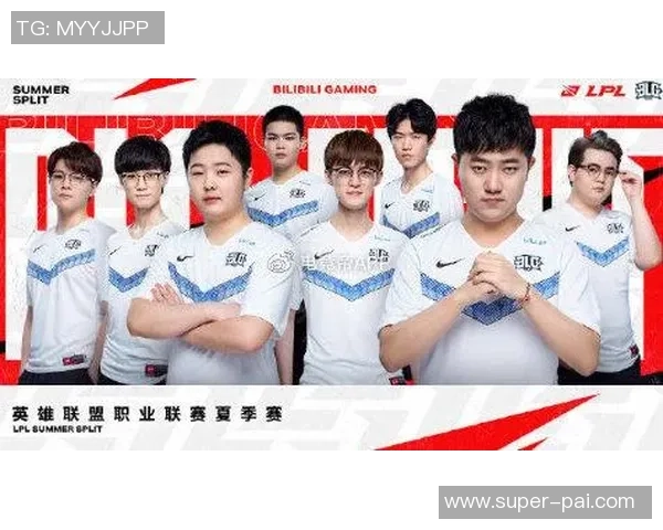 BLG战队在CSGO比赛中的盯防策略分析与成效评估 BLG战队在CSGO比赛中的盯防策略分析与成效评估